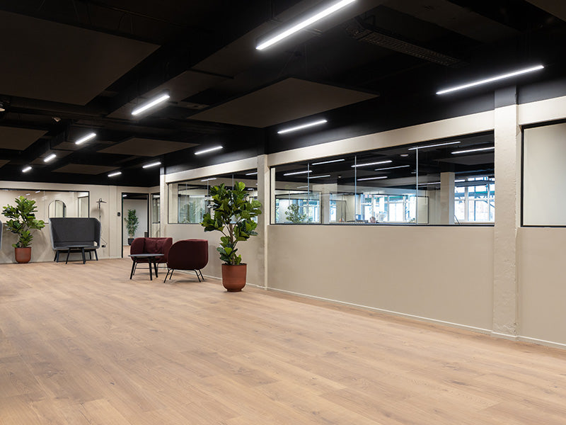 EasyLine linjearmatur kontorbelysning LED belysning konferencerum energioptimering