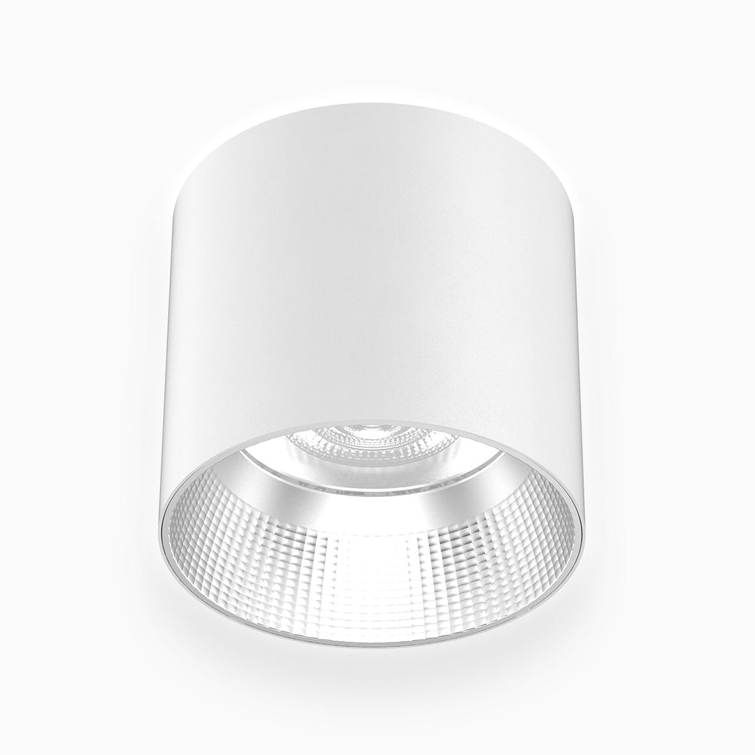 INSPIRE - moderne påbygningsdownlight i flot finish med integreret reflektor